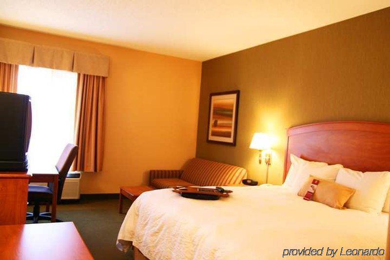 Hampton 3*